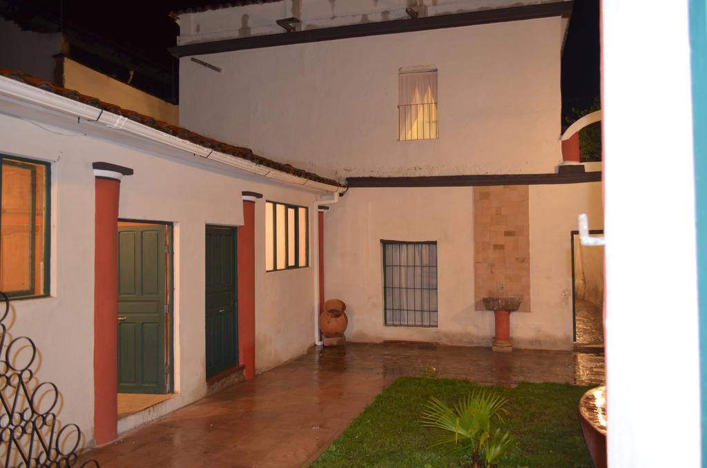 Casa Solariega Hostal B&B Sucre Exterior foto